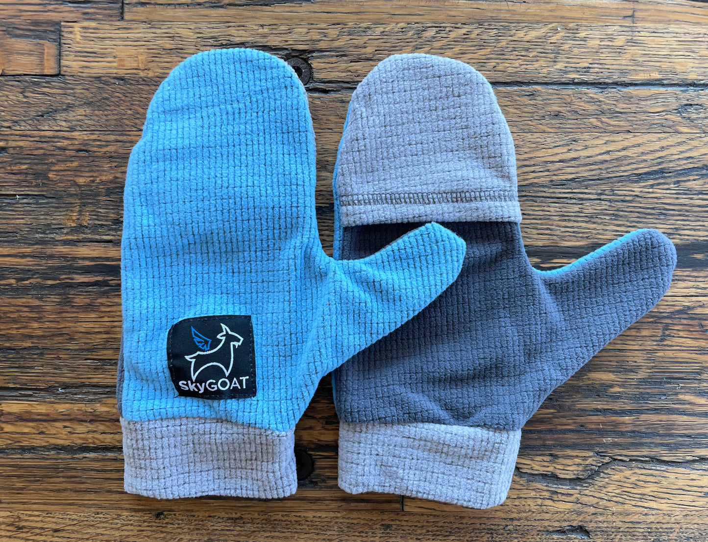 SkyGOAT CAMP Mittens