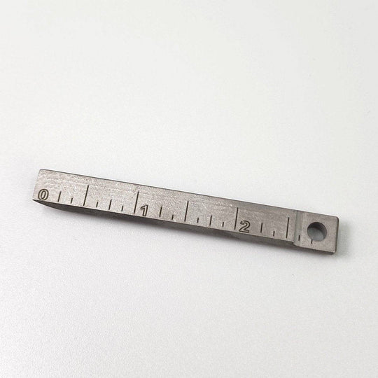 Apex Giant Keychain Pry Bar Titanium – Produktansicht 2