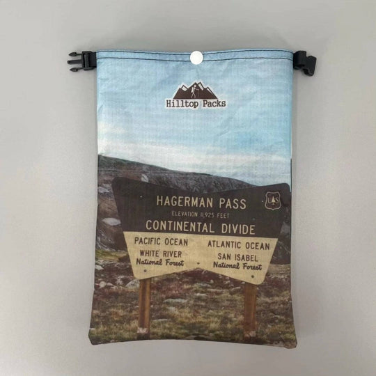 Hilltop Packs Custom Printed Dry Bag D50T – personalisierbarer Packsack – Herstelleransicht 10 / Gestaltungsbeispiel