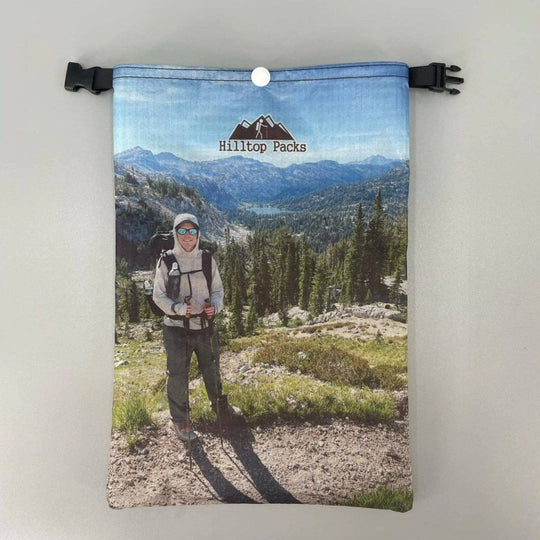 Hilltop Packs Custom Printed Dry Bag D50T – personalisierbarer Packsack – Herstelleransicht 9 / Gestaltungsbeispiel