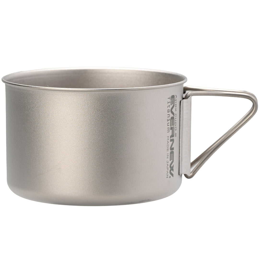 Evernew Apex Mug 300 – zusätzliche Seitenansicht der Titantasse