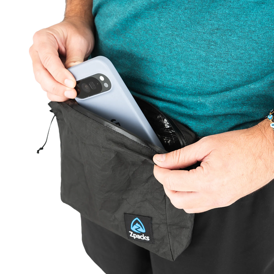 Zpacks Front-Utility-Pack – Zugriff auf das Smartphone beim Tragen an der Hüfte